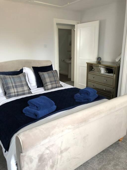 Apartment Stunning In The Heart Of Broadway *